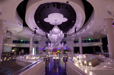 Weddings at the Tropicana Las Vegas.